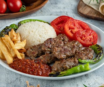 1KĞ (ÇİĞDEN) NATUREL IZGARA KÖFTE