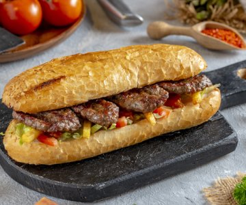 TAM EKMEK KÖFTE